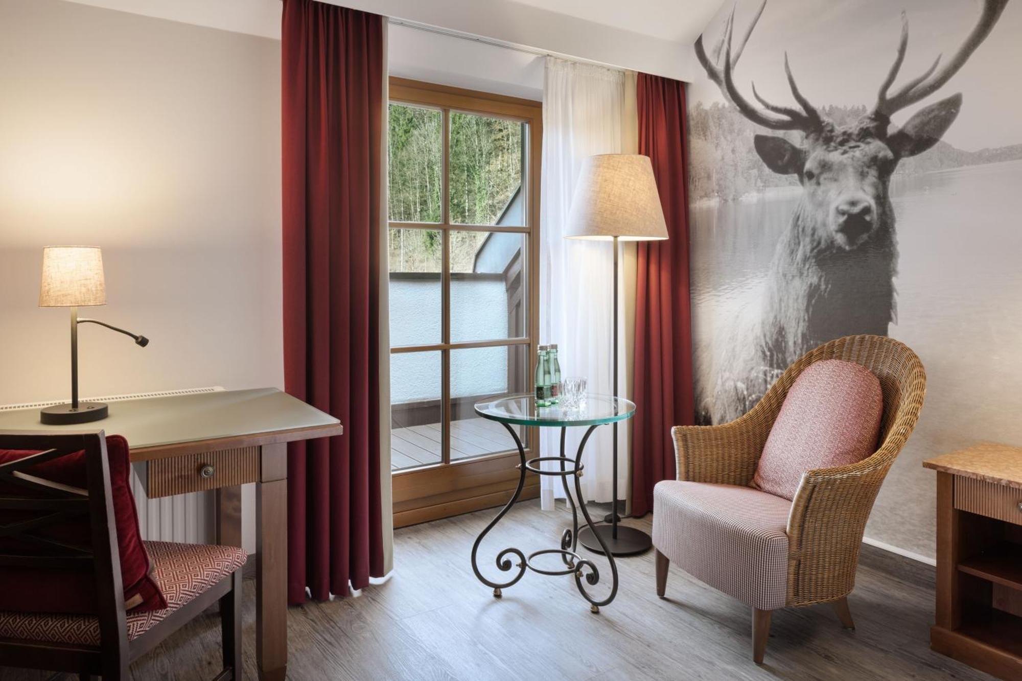 Comfort King Room with Garden View