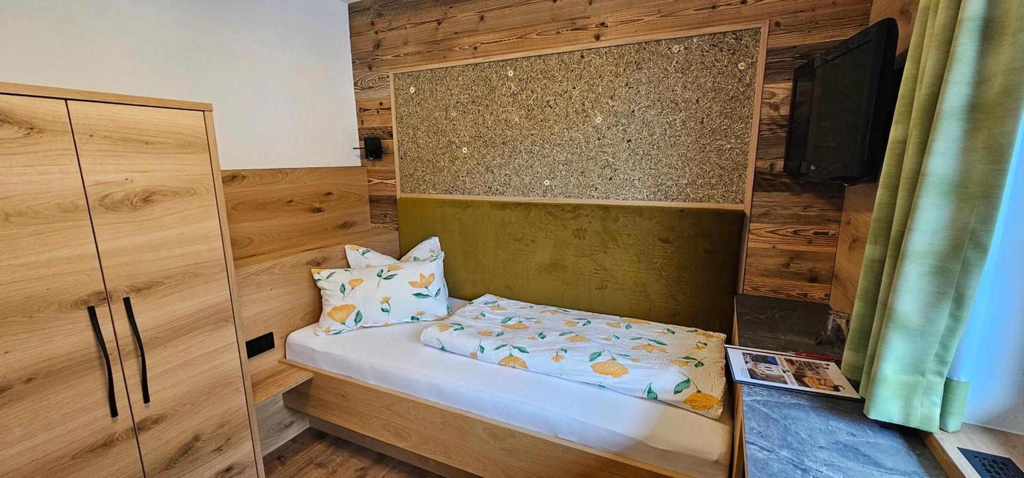 Single Room with Balcony