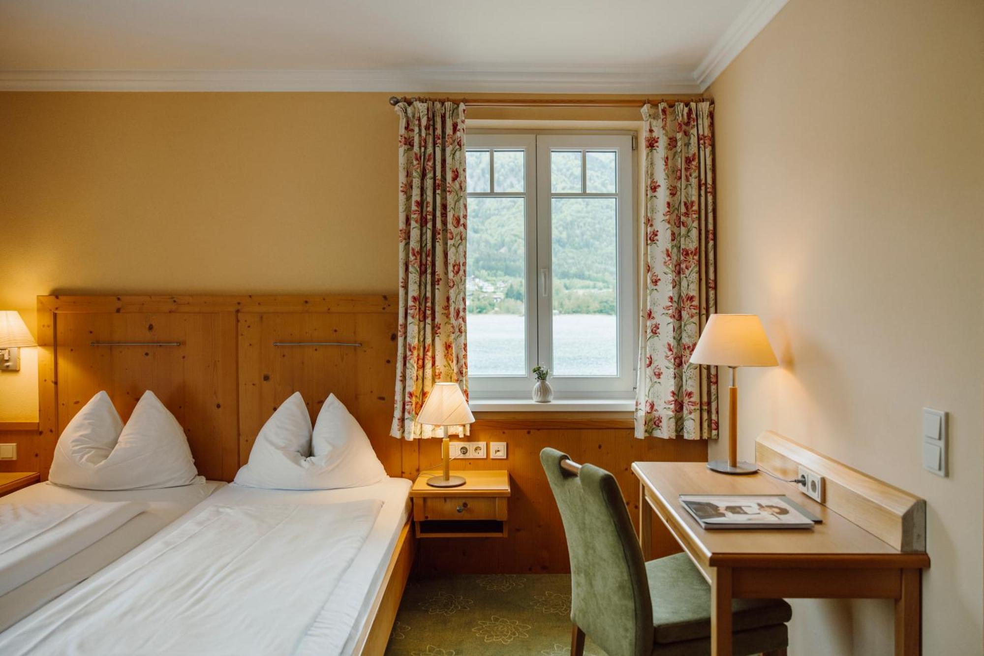 Double Room with Lake View