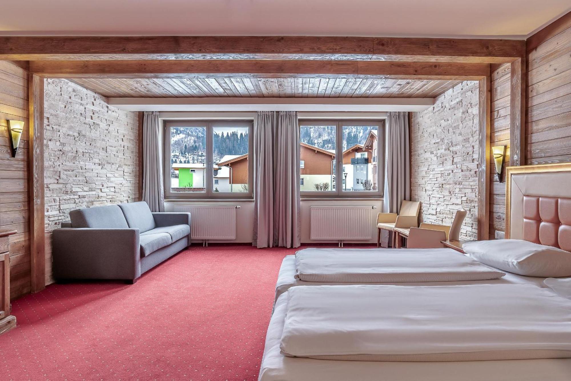 Triple Room with Bath
