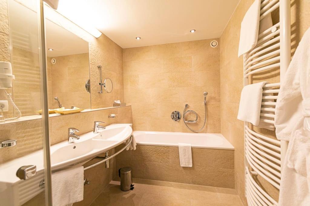 Familiensuite,1770438505:JPEG