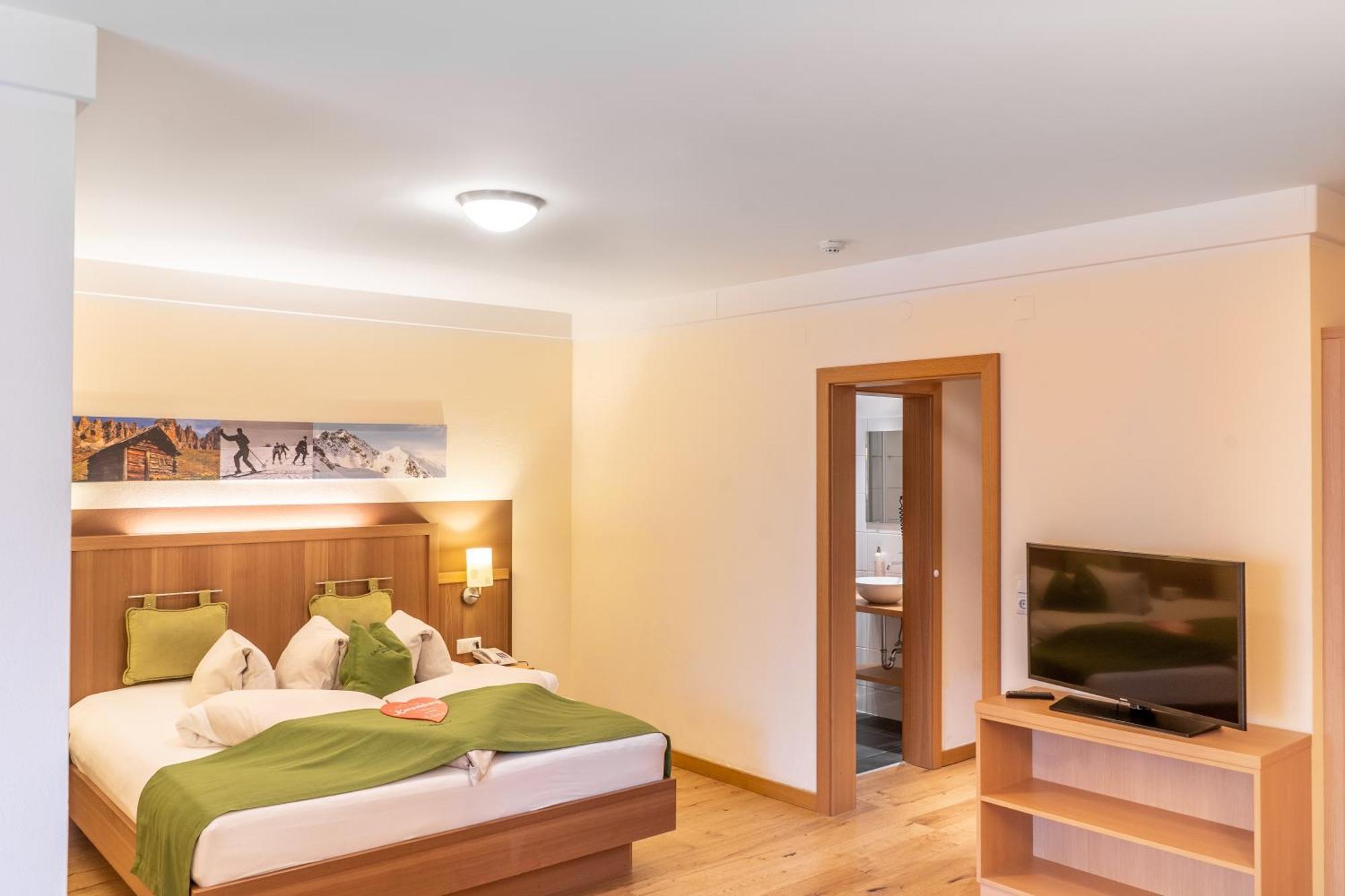 Apartment (2 Adults)