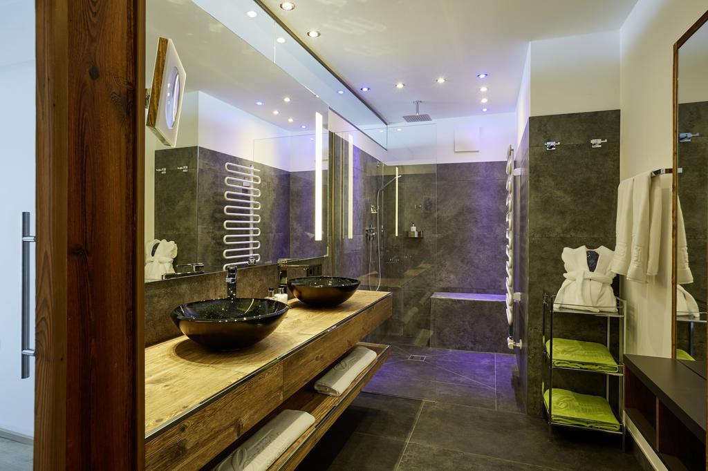 Diamond Double Room