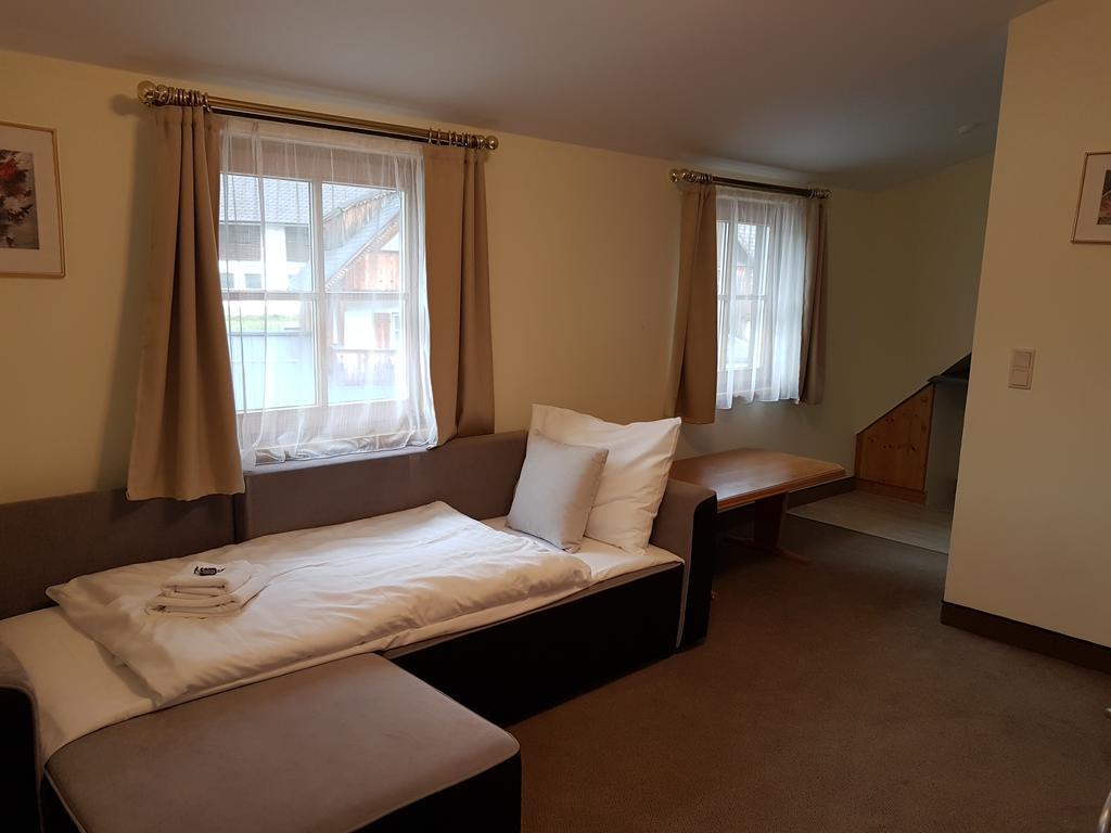 One-Bedroom Apartment (4 Adults)