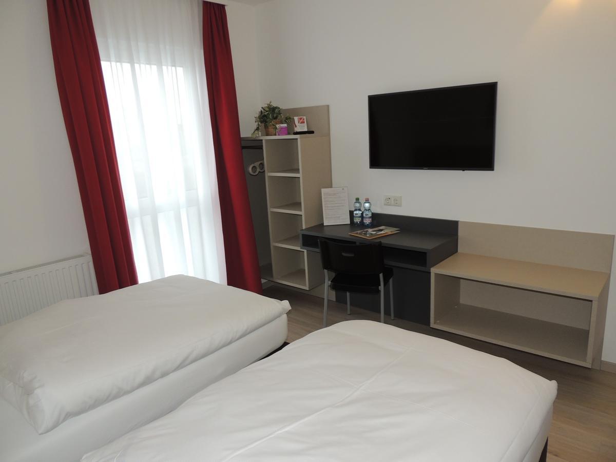 Standard Double Room,622630425:JPEG