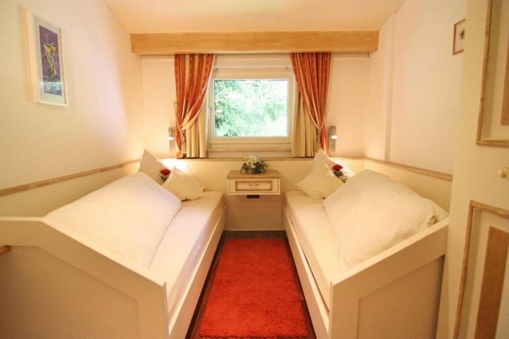 Apartment (4 Adults)