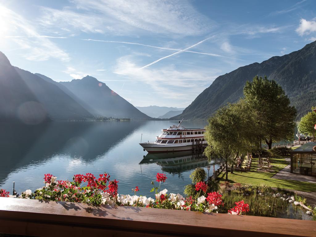 Classic Double Room with Lake view