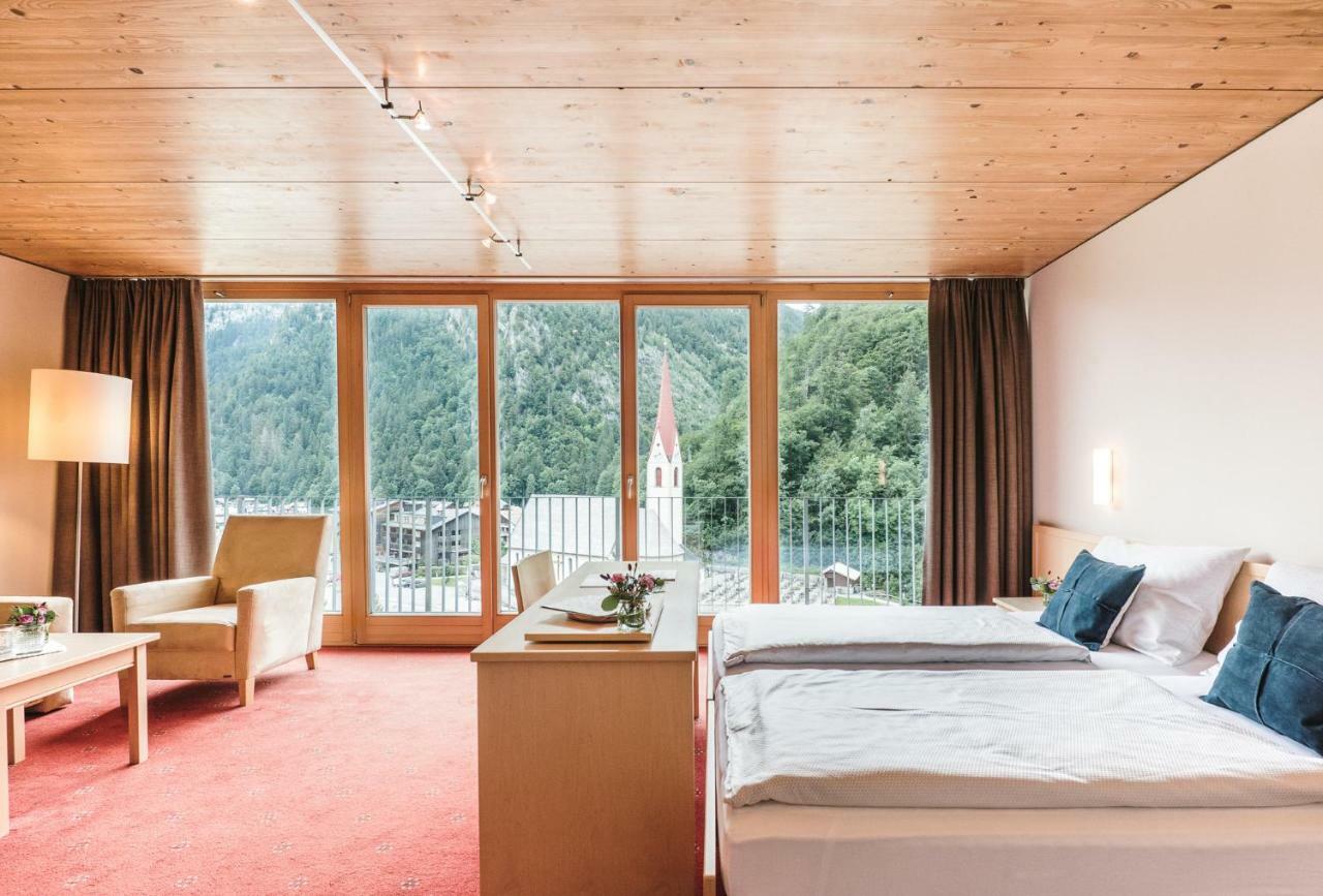 Deluxe Double Room with Bath