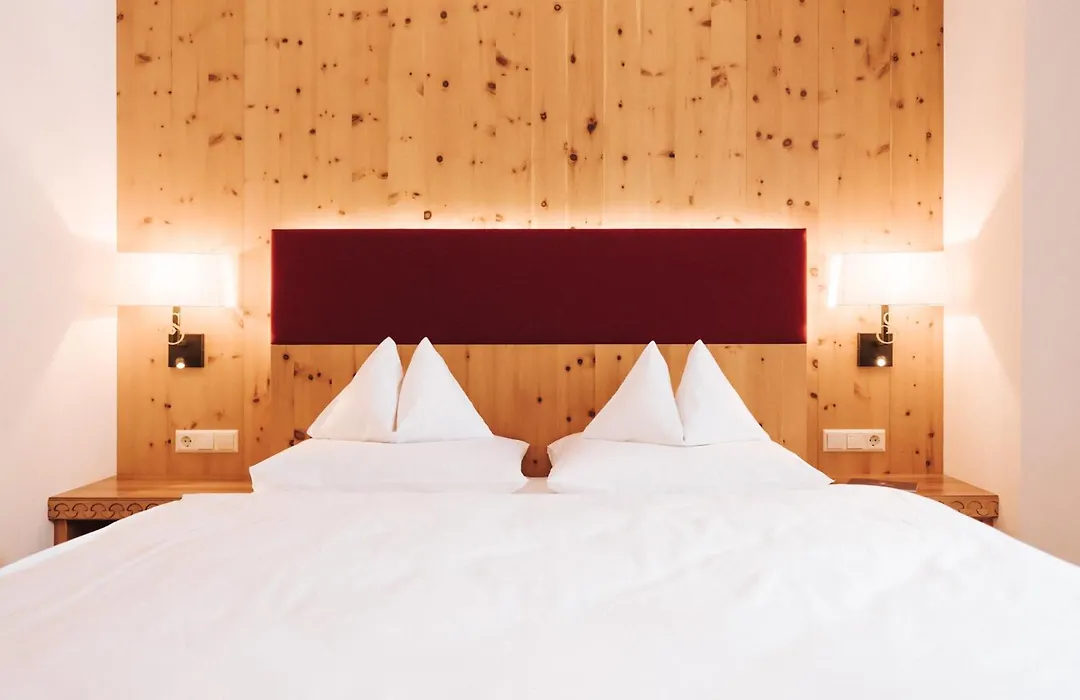 Superior Hotel Schneider Ski-In & Ski-Out-1