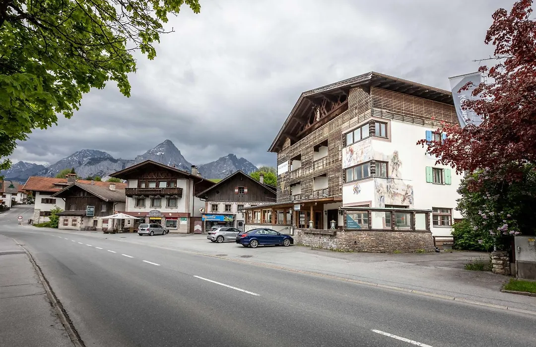 Pop-Up Hostel - Loisach-1