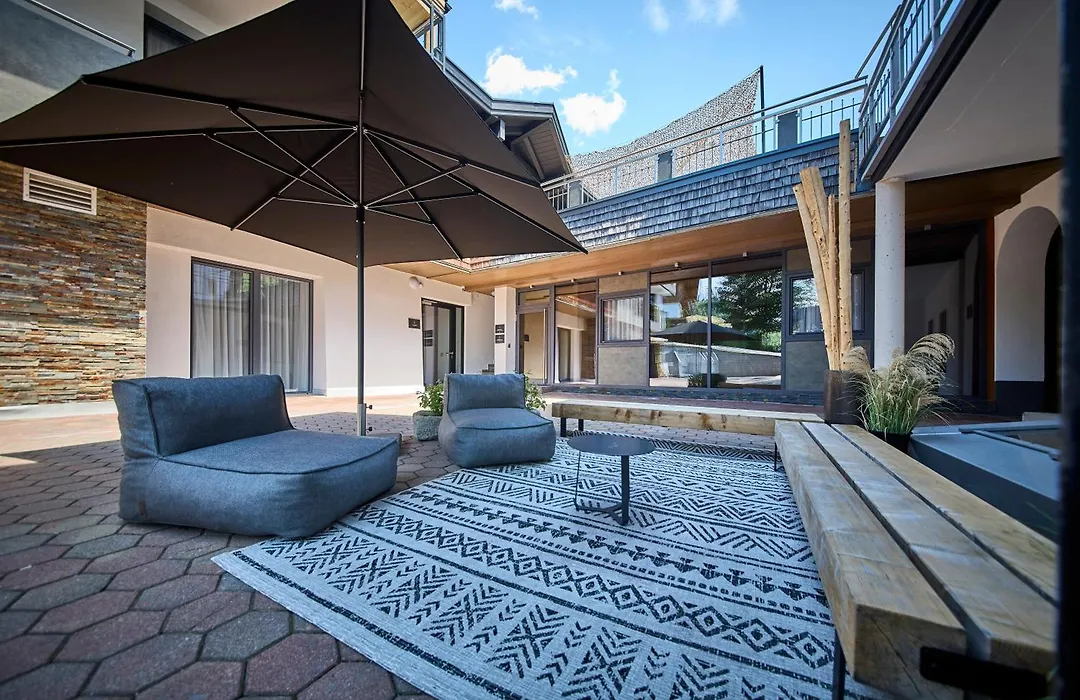 The Poolhouse Boutique Lodge-1