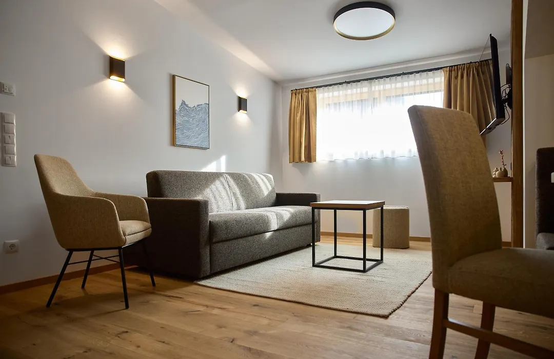 Aparthotel Die Monika-1