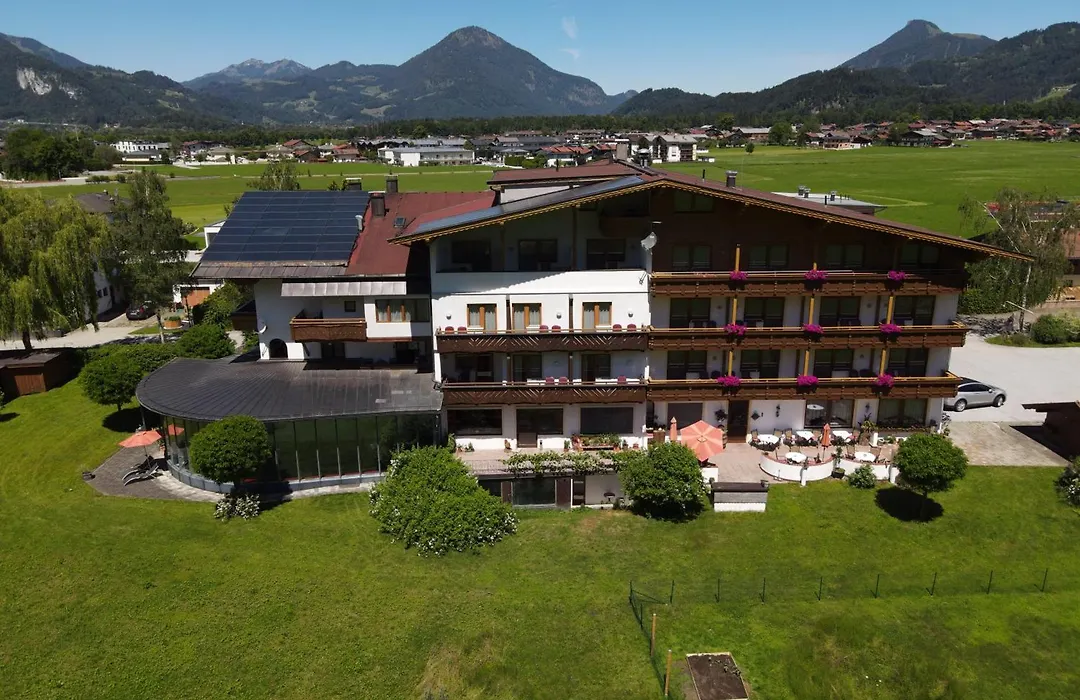 Daskaiser - Dein Gartenhotel In Tirol-1