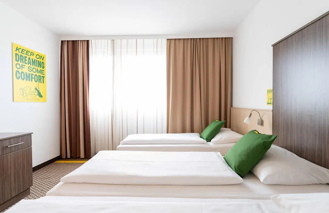 Sleeep Hotel Voesendorf-1