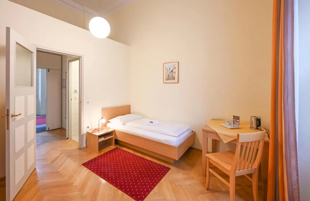 Gaestehaus Im Priesterseminar Salzburg-1