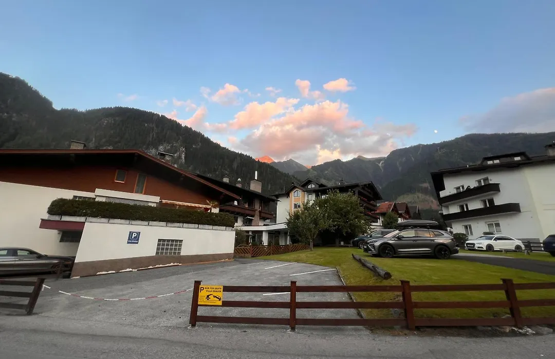 Edelweiss "Hotel & Restaurant"-1
