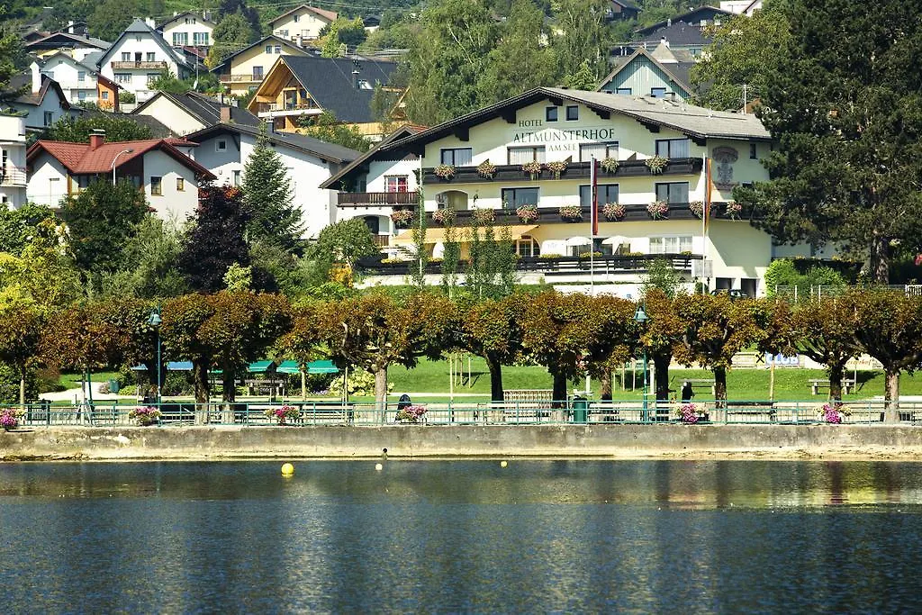 Hotel Altmuensterhof-1