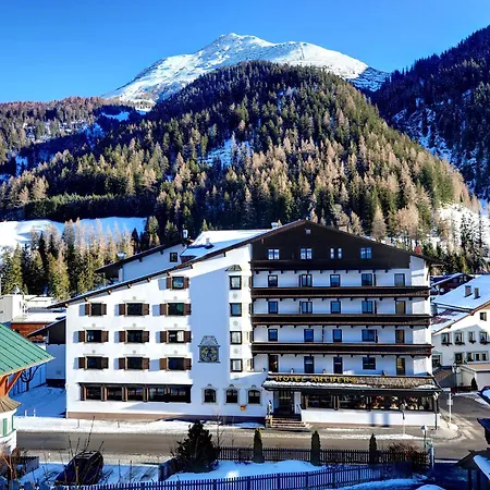 Heart Hotel Arlberg-2
