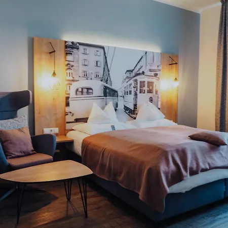Levy'S Rooms & Breakfast-3