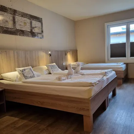 Cubo Sport & Art Hotel-2