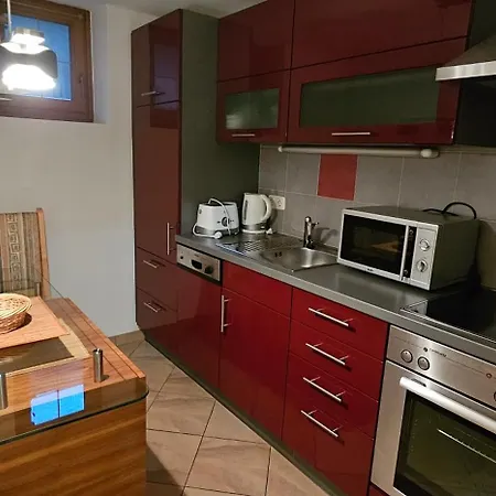 Hotel-Garni Pramstraller-3