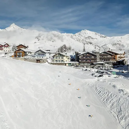 Hotel Kristall-2