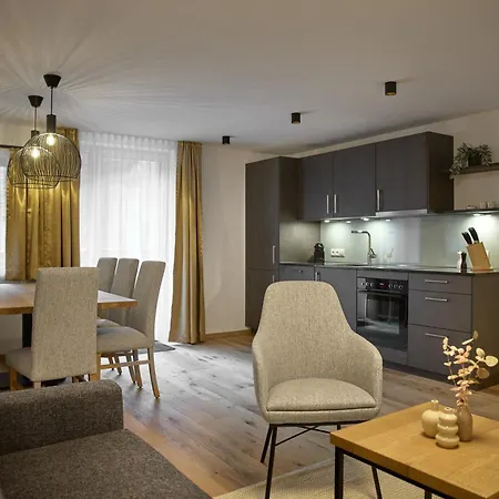 Aparthotel Die Monika-3