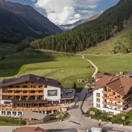 Naturhotel Falknerhof-3