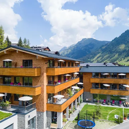 Mats Lech Alpenquartier-2