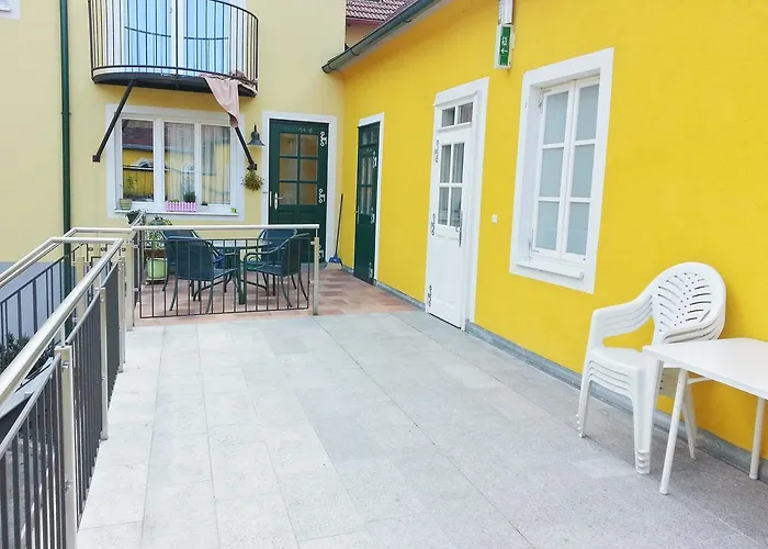 Pension Weisses Lamm Melk, Austria