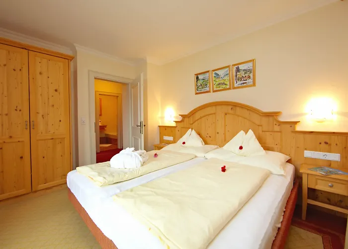 Hotel Sonnblick Kaprun, Salzburg - Including Summer Card