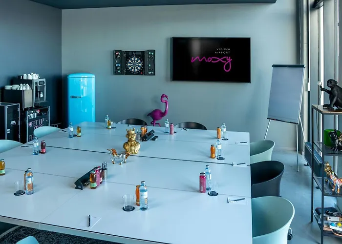 MOXY Vienna Airport