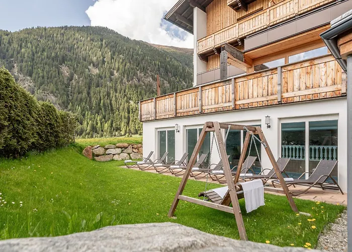 Naturhotel Falknerhof Niederthai, Austria