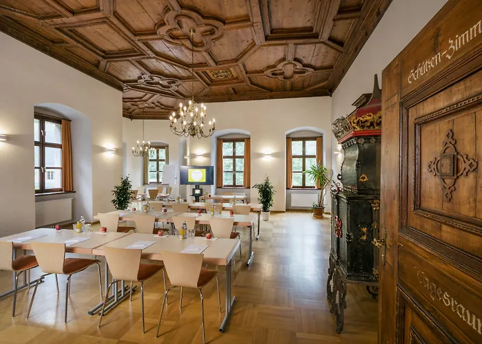 Jufa Schloss Roethelstein